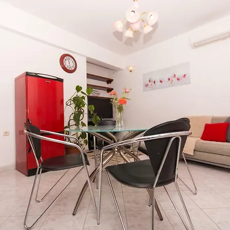 Apartment Mina